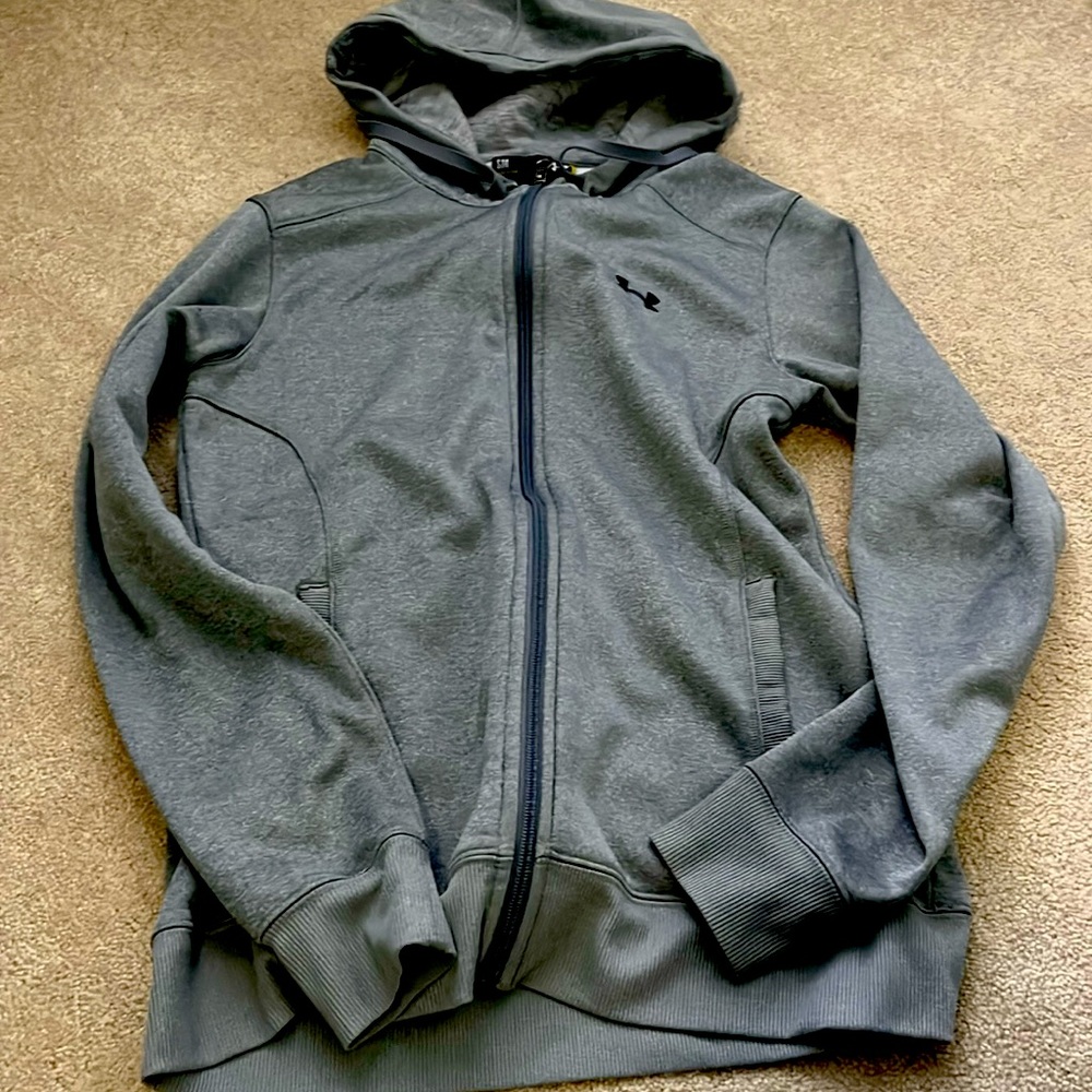 Under Armour zip up hoodie. Size small.